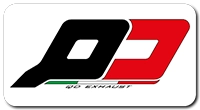 Logo QD Exhaust con disegno stilizzato nero e rosso e bandiera italiana.