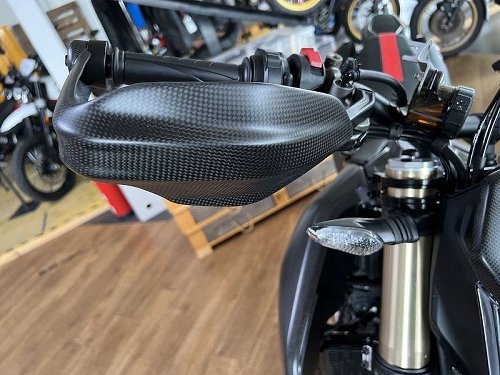 Protège-mains Carbonworld, carbone mat, convient pour Ducati