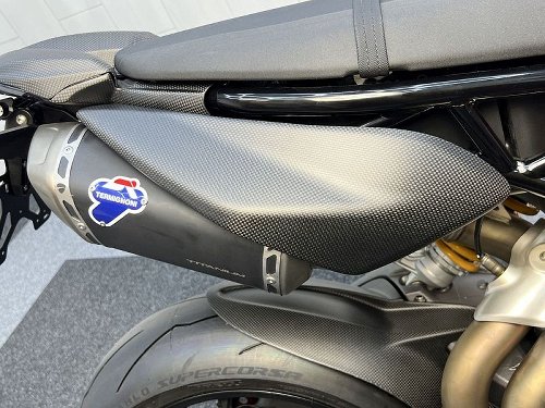 Carbonworld exhaust side cover, carbon suitable for Ducati