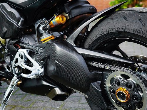 Carbonworld swingarm protection, carbon suitable for Ducati