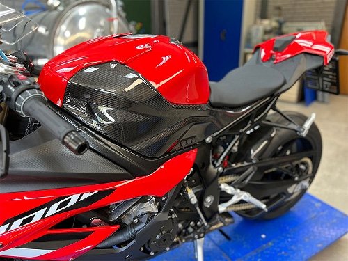 Carbonworld tank side parts carbon suitable for BMW S / M