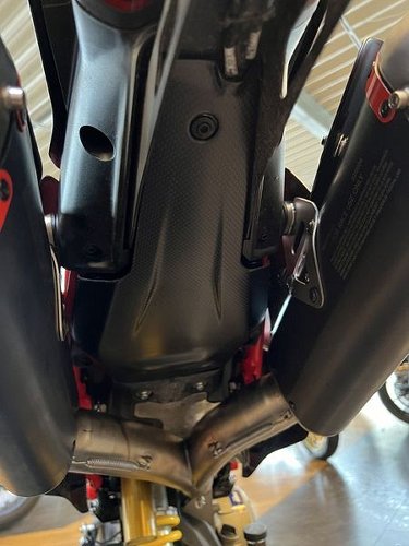 Funda de asiento Carbonworld, parte inferior, carbono