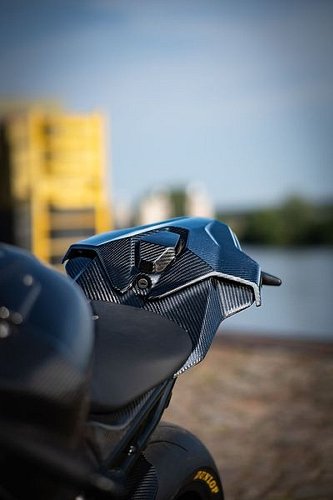 Carbonworld Couvercle de selle en carbone adapté à la BMW S