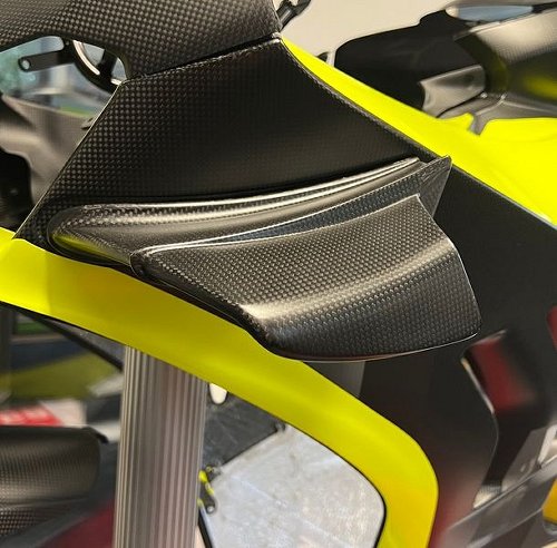 Carbonworld Winglets Carbon suitable for Ducati Panigale V4