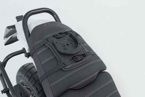 SW EVO Seat Ring Black. For mounting on the seat.