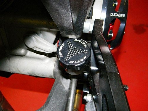 Ducabike Ausgleichsbehälterdeckel, hinten, schwarz - Ducati