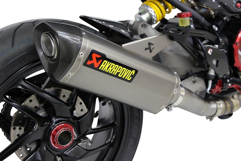 Akrapovic Auspuff Slip-On Line Titan mit EG-ABE - Ducati 821,1200 Monster,  S NML