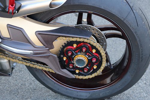 CNC Racing Flangia parastrappi, rosso - MV Agusta