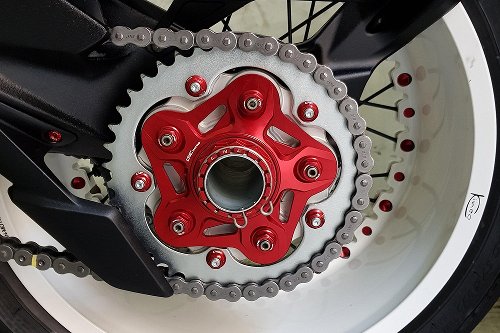 Brida de piñón CNC Racing, 5 agujeros, negro - MV Agusta