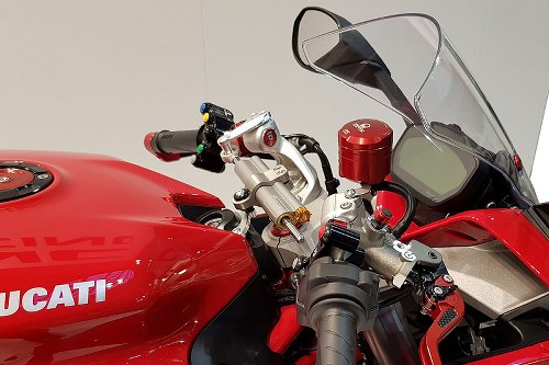 CNC Racing Supporto Ammortizzatore di Sterzo, rosso - Ducati