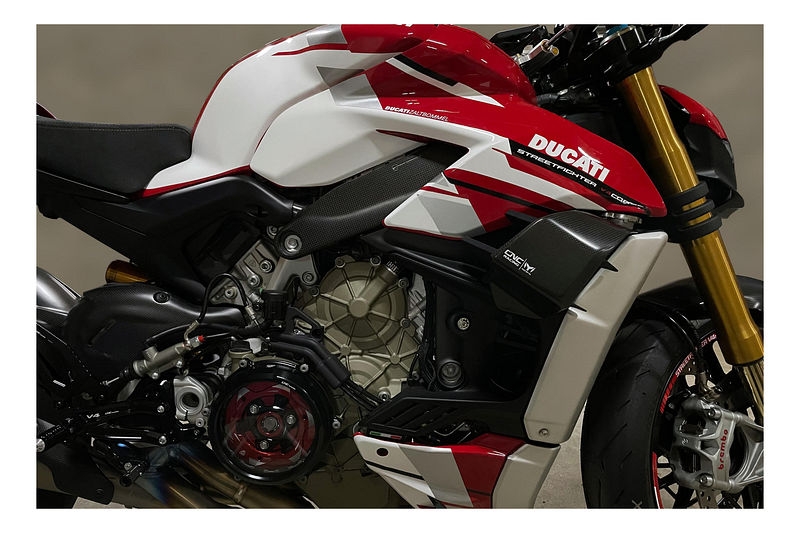 CNC Racing GP Winglets, Carbon - Ducati Streetfighter V4 Spare