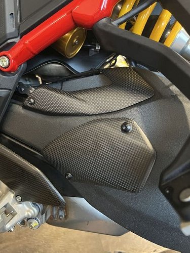 Carbonworld swingarm protector set, carbon suitable for