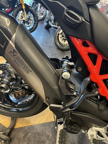 Carbonworld Akrapovic exhaust guard, carbon suitable for
