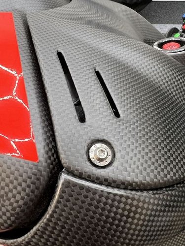 Carbonworld tank cover Performance Style, carbon suitable
