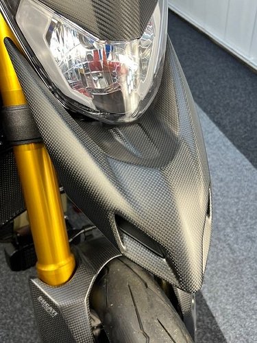 Naso carenato Carbonworld, carbonio adatto per Ducati