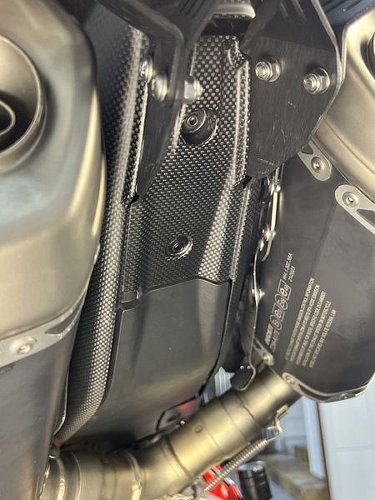 Carbonworld lower fairing cover, carbon suitable for Ducati